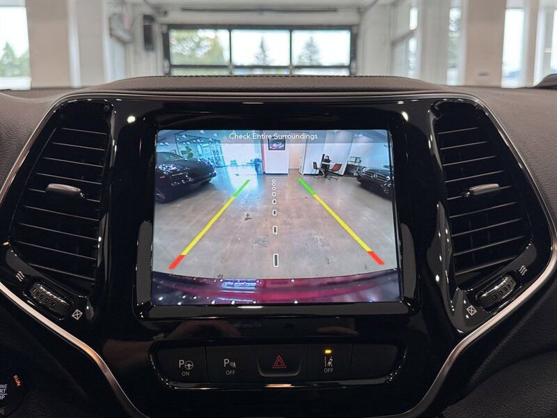 Used 2019 Jeep Cherokee High Altitude image 35