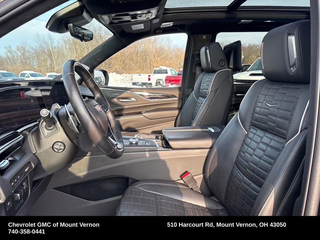Used 2024 Cadillac Escalade V AWD/4WD image 11