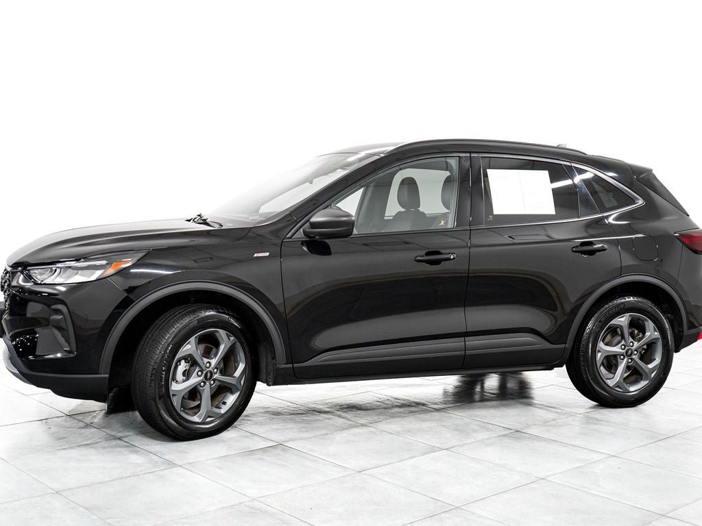 Used 2025 Ford Escape ST-Line AWD/4WD image 4