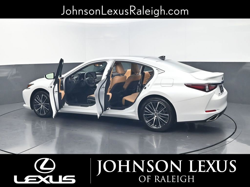Used 2024 Lexus ES 350 w/ Premium Package image 37