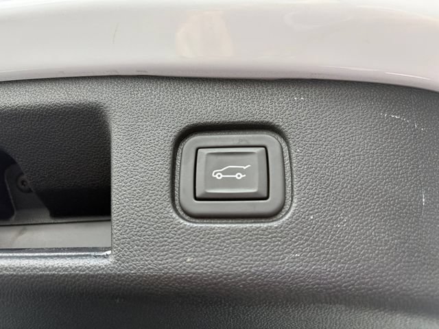 Used 2024 Chevrolet Blazer EV LT AWD/4WD image 17