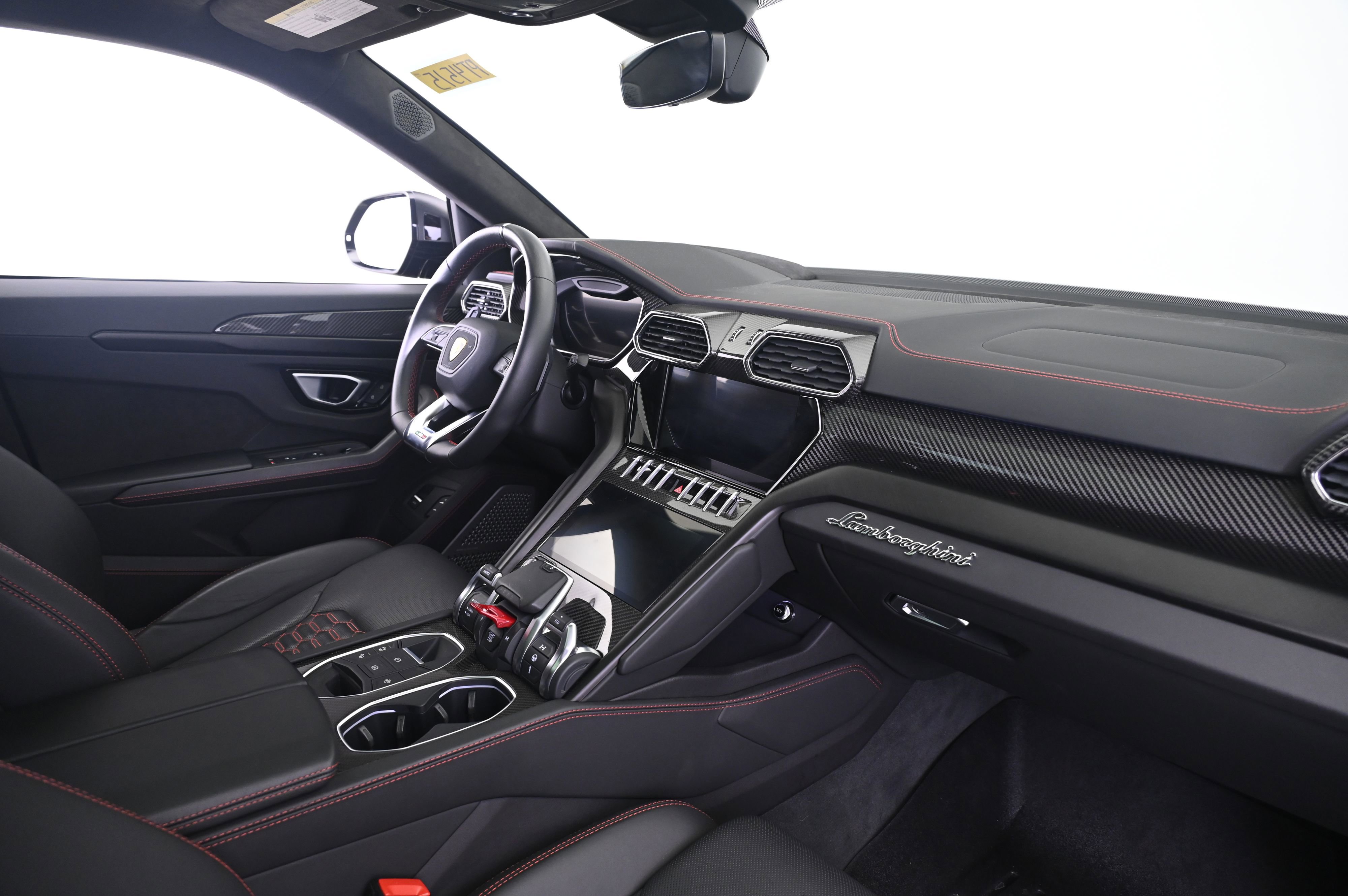 Used 2022 Lamborghini Urus image 22