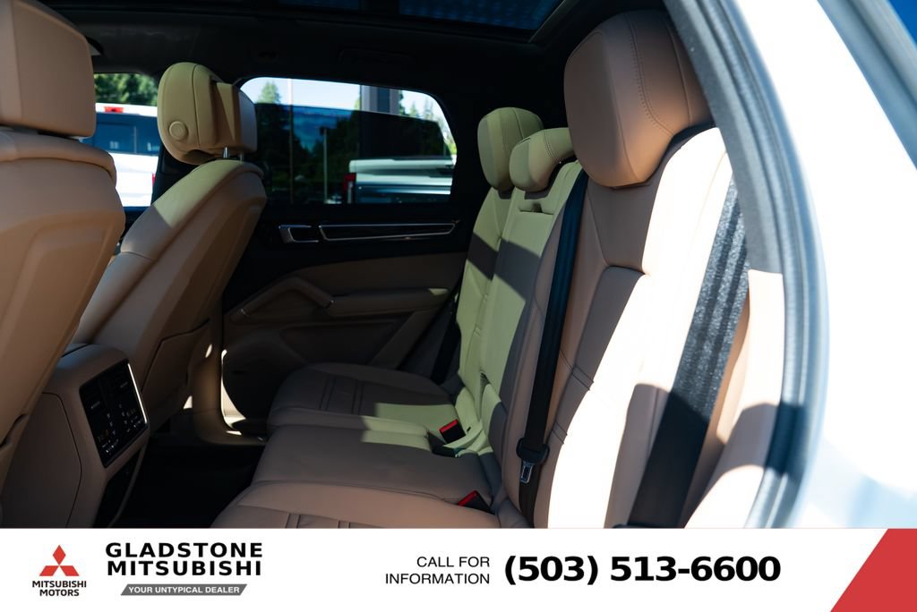Used 2021 Porsche Cayenne AWD/4WD image 20