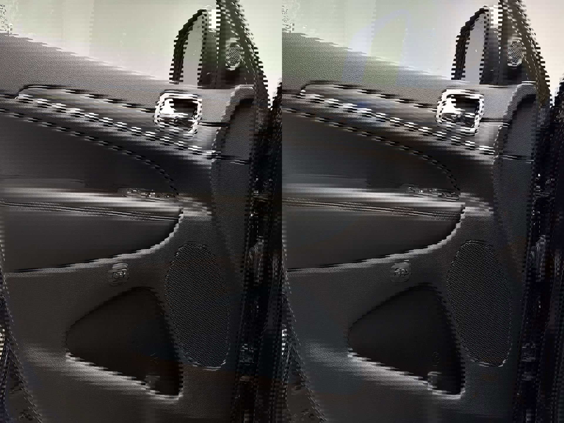 Used 2021 Jeep Grand Cherokee Limited w/ Trailer Tow Group IV image 9