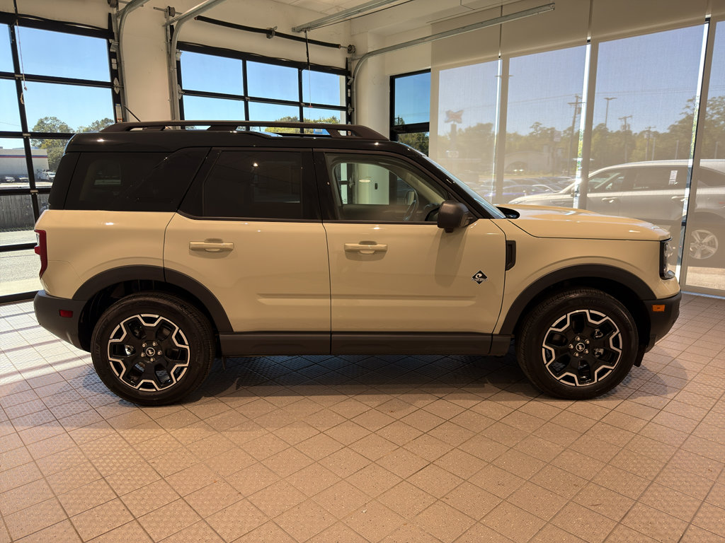 Used 2025 Ford Bronco Sport Outer Banks w/ Outer Banks Tech Package+ image 6