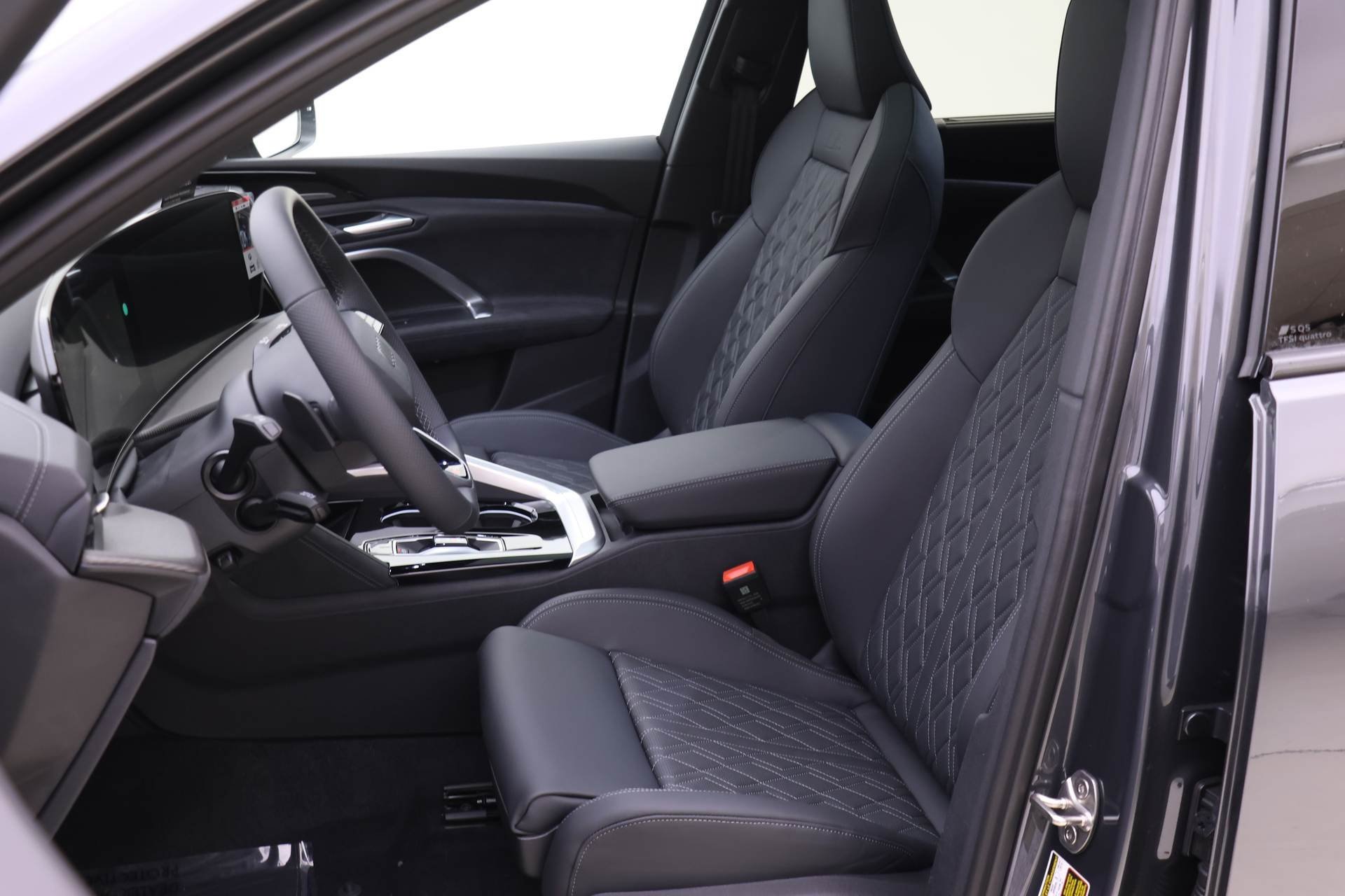 New 2025 Audi SQ5 Premium Plus image 7