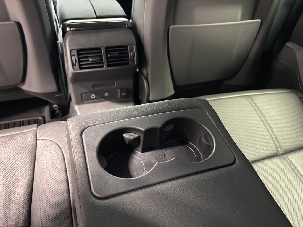 New 2026 Land Rover Range Rover Velar S image 25