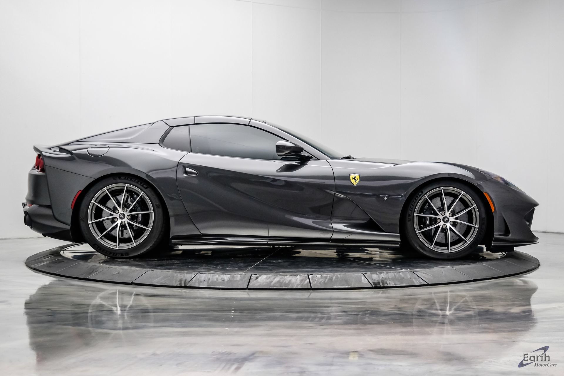 Used 2023 Ferrari 812 GTS RWD image 27