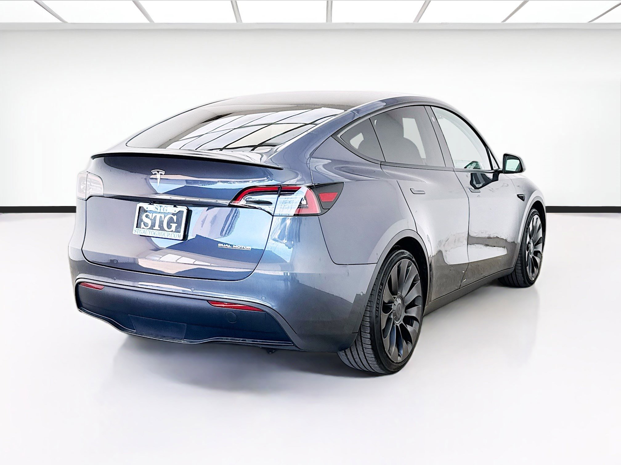 Used 2022 Tesla Model Y Performance image 4
