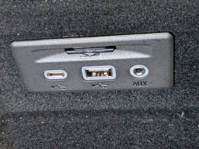 Used 2023 Chevrolet Corvette Stingray Preferred Conv w/ Z51 Performance Package image 21