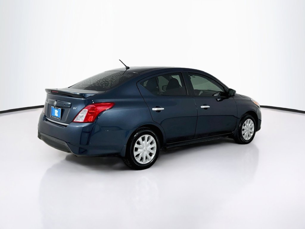 Used 2017 Nissan Versa SV FWD image 8
