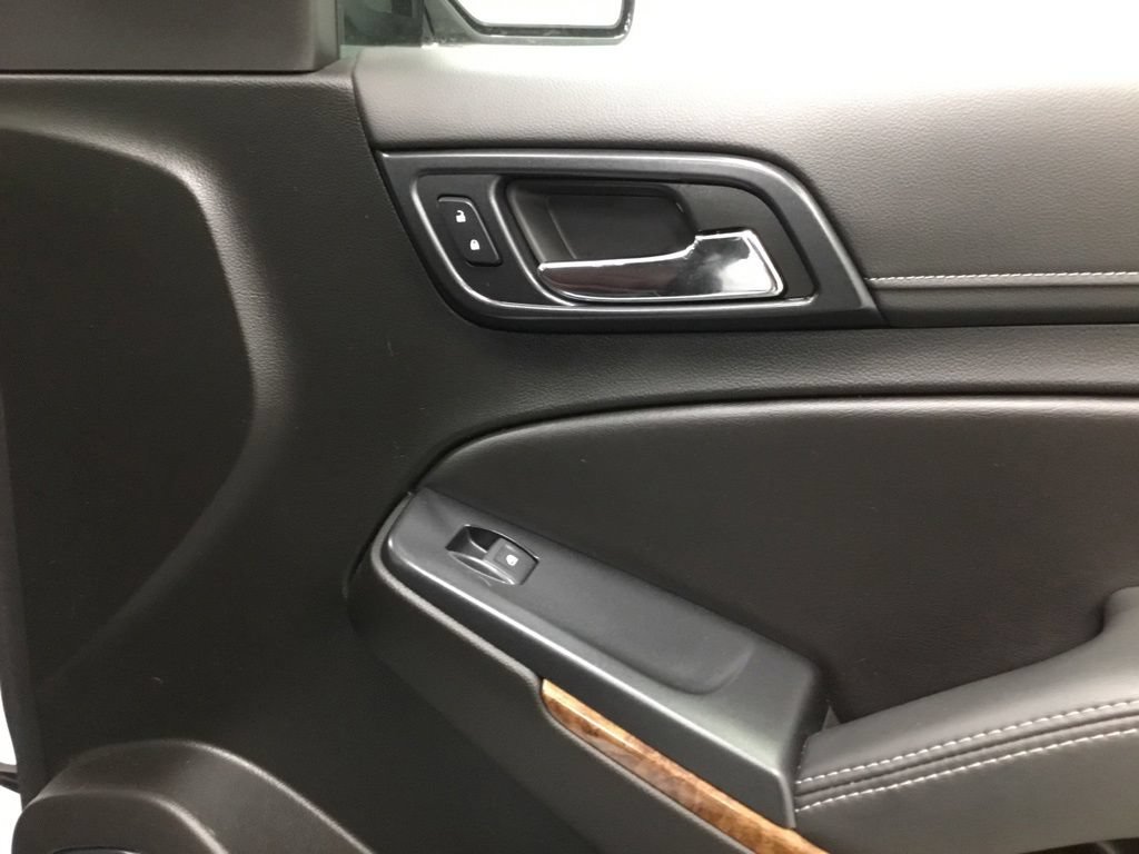 Used 2019 Chevrolet Tahoe Premier w/ Premier Plus Edition AWD/4WD image 27
