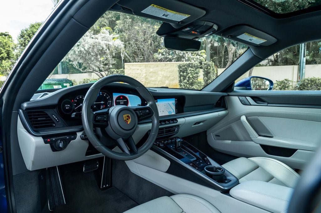 Used 2022 Porsche 911 Carrera S RWD image 14