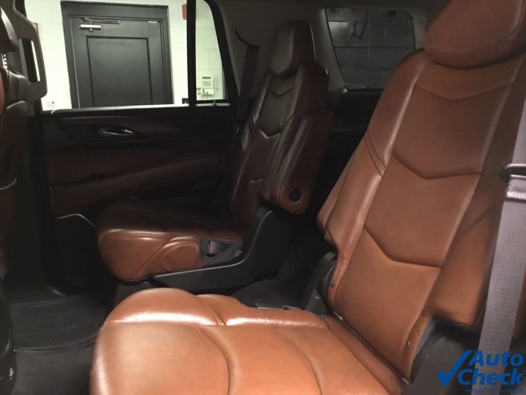 Used 2017 Cadillac Escalade Premium Luxury AWD/4WD image 29