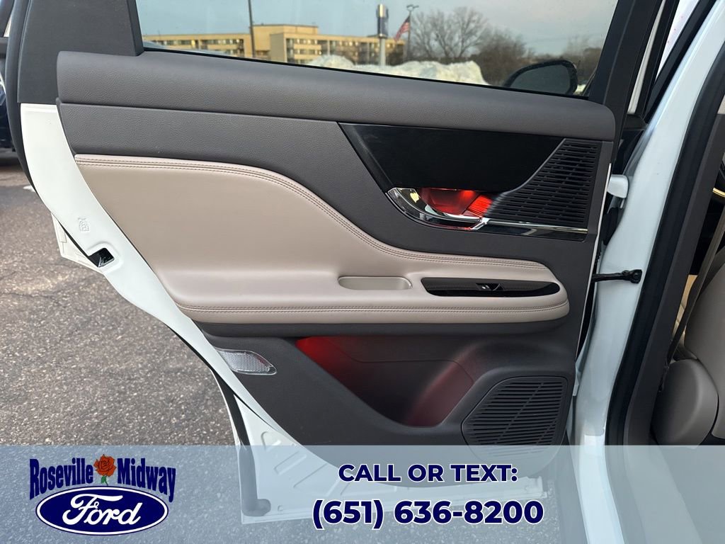 Used 2022 Lincoln Corsair AWD w/ Premium Package image 35