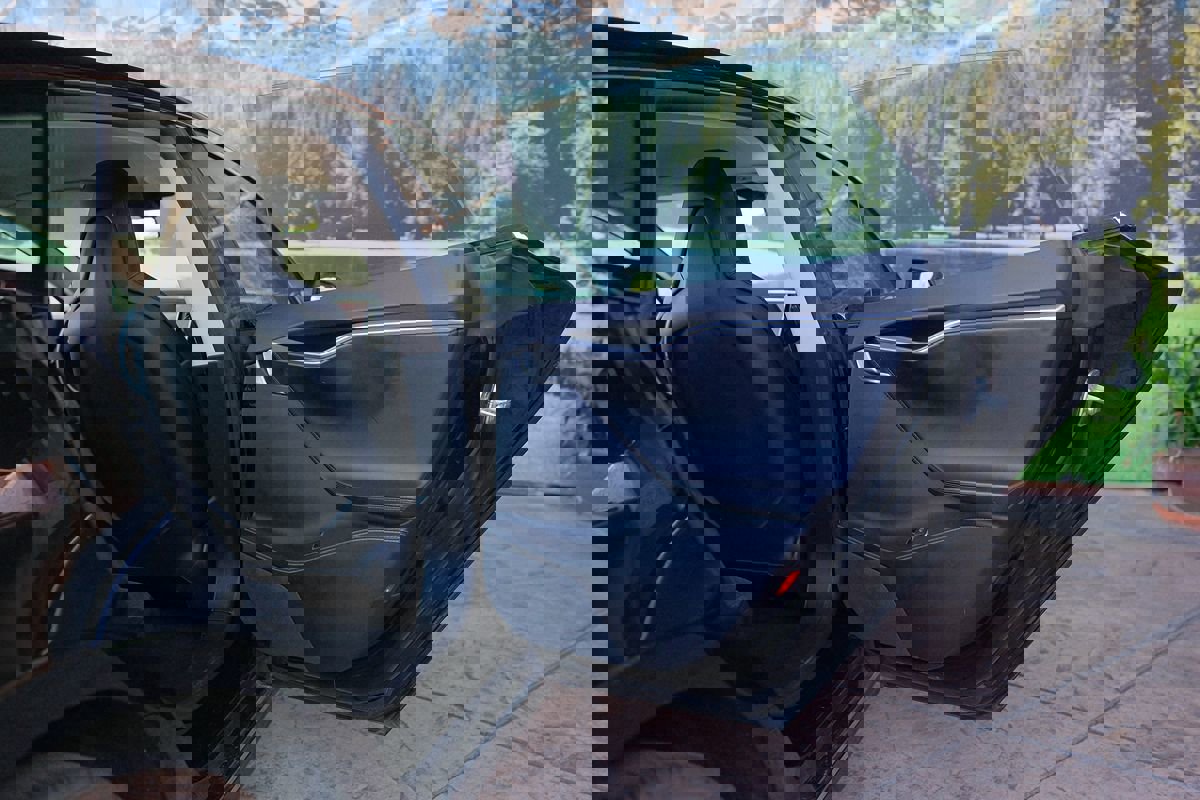 Used 2016 Tesla Model S 75 image 31