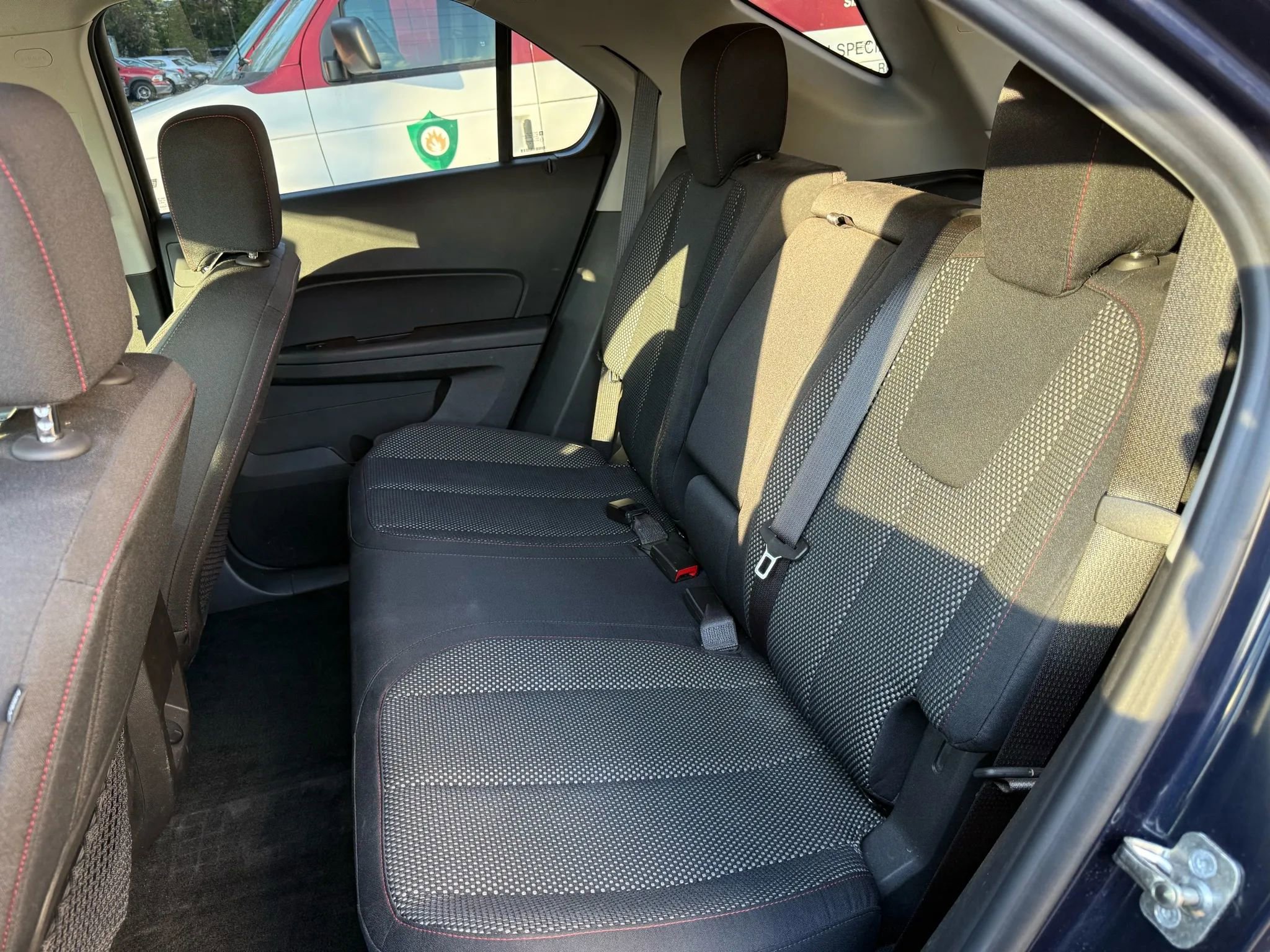 Used 2015 Chevrolet Equinox LT w/ Driver Convenience Package image 14