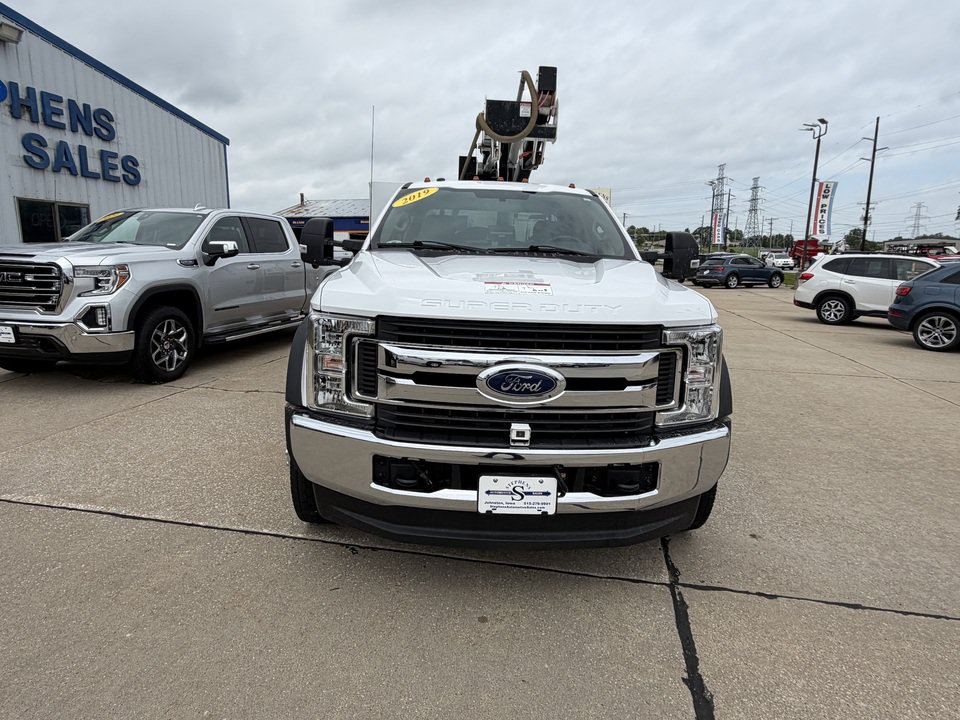 Used 2019 Ford F550 4x4 SuperCab Super Duty w/ XLT Value Package image 2