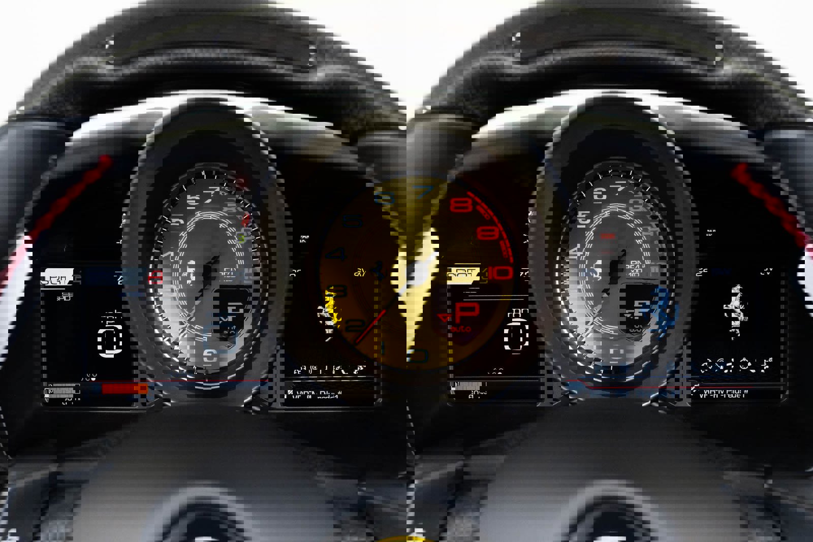 Used 2023 Ferrari F8 Spider image 35