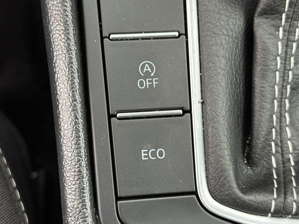 Used 2024 Volkswagen Jetta S image 32