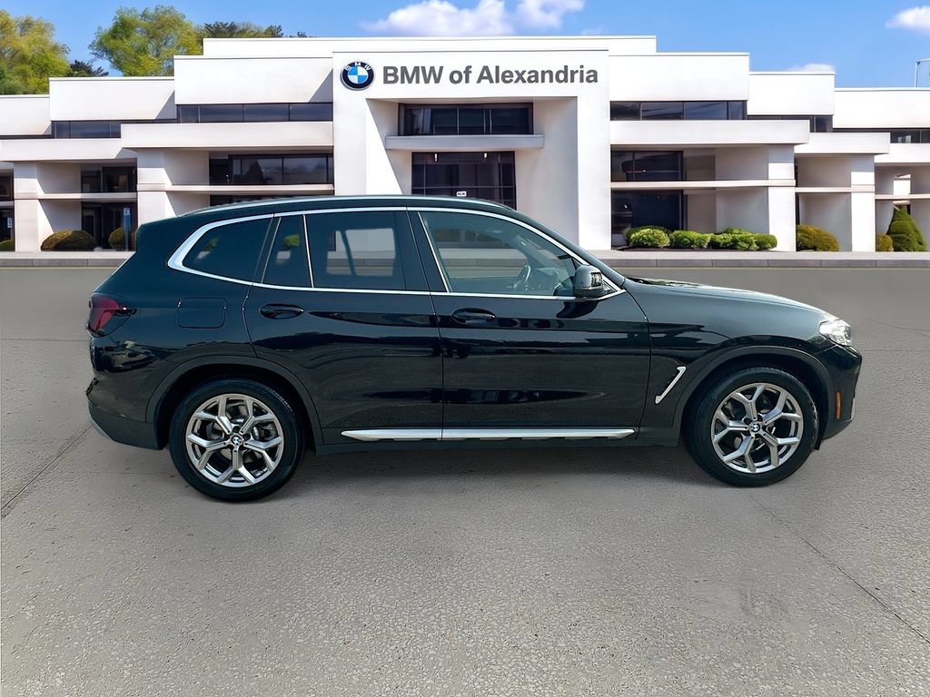 Used 2023 BMW X3 xDrive30i w/ Premium Package AWD/4WD image 4