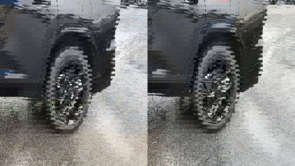 New 2026 Chevrolet Traverse RS image 9