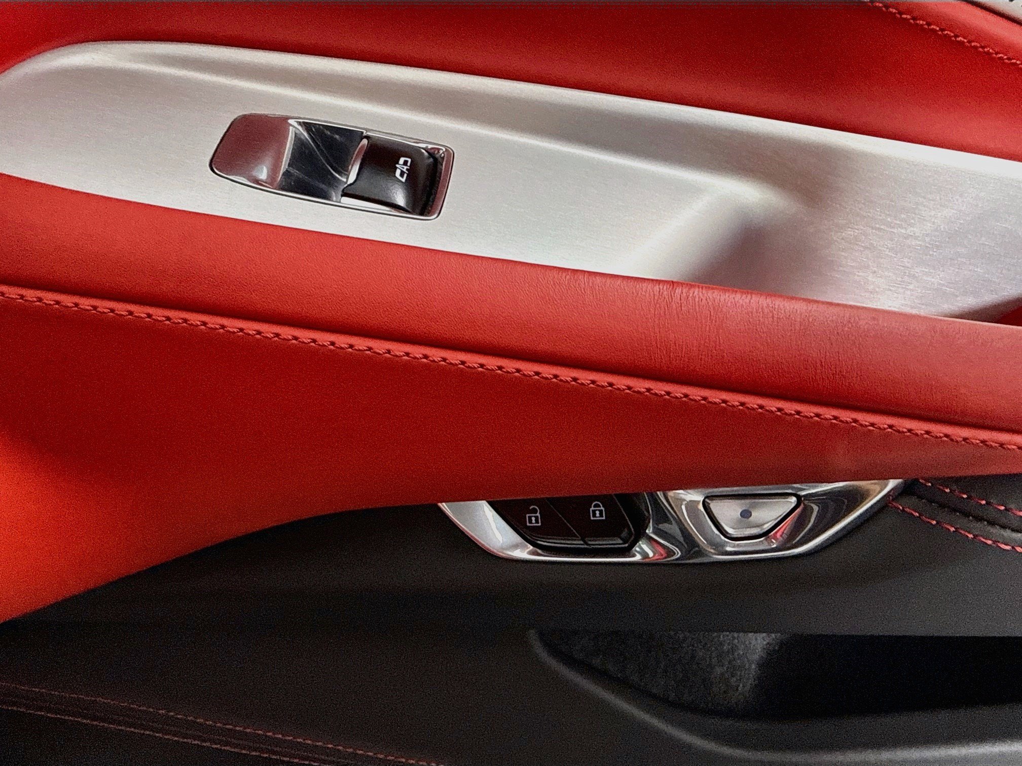 Used 2022 Chevrolet Corvette Stingray Premium Cpe w/ Z51 Performance Package RWD image 27