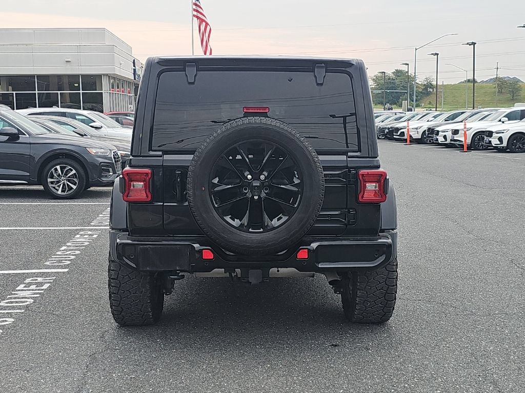 Used 2021 Jeep Wrangler Unlimited Sahara AWD/4WD image 14