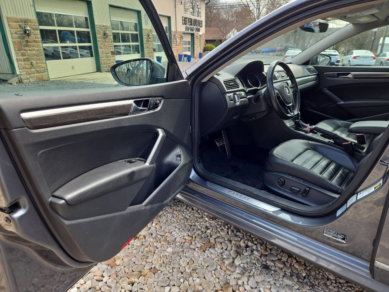 Used 2016 Volkswagen Passat 1.8T image 12