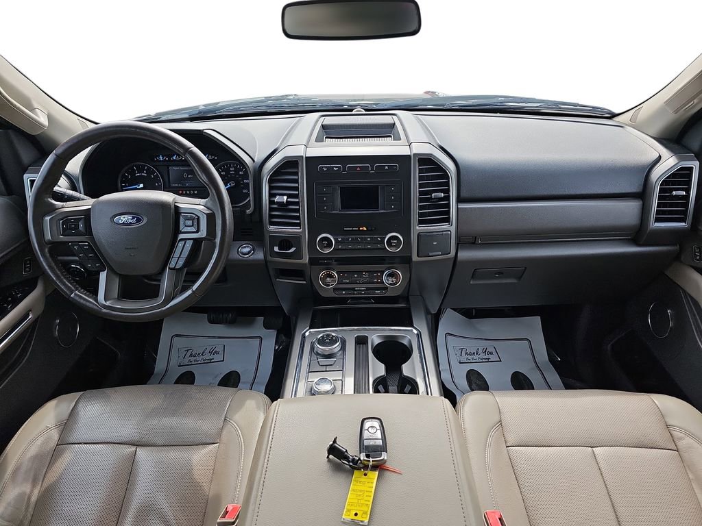 Used 2018 Ford Expedition XLT w/ Equipment Group 201A AWD/4WD image 13