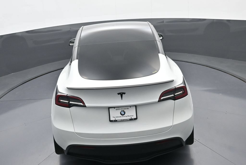 Used 2025 Tesla Model Y Long Range RWD image 35