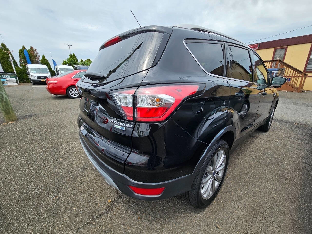 Used 2017 Ford Escape Titanium AWD/4WD image 5