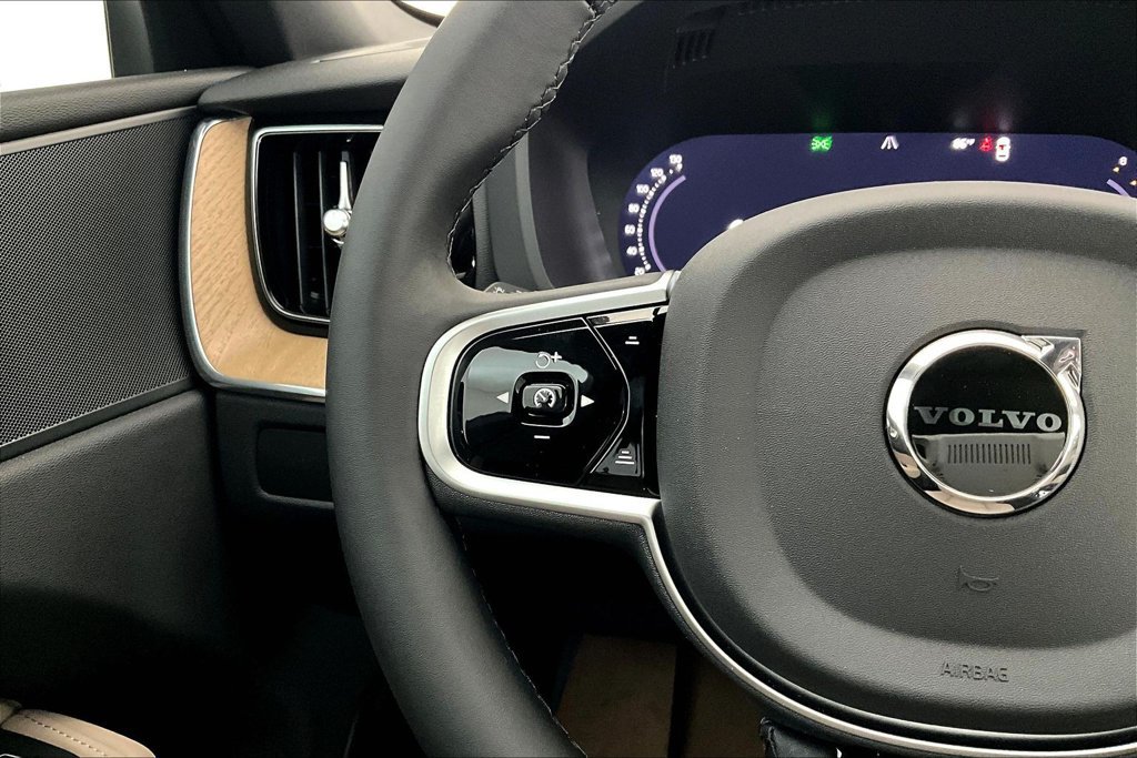 New 2026 Volvo XC60 B5 Plus w/ Protection Package Premier AWD/4WD image 8