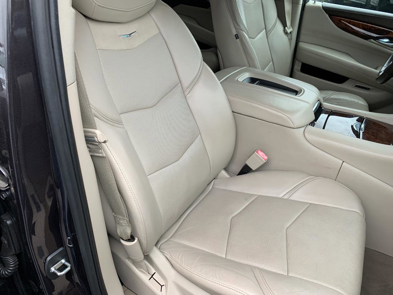 Used 2015 Cadillac Escalade ESV Premium image 49