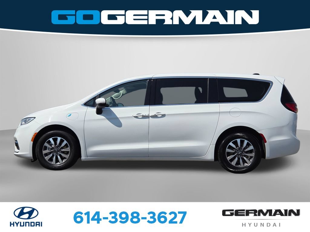 Used 2023 Chrysler Pacifica Touring-L FWD image 12