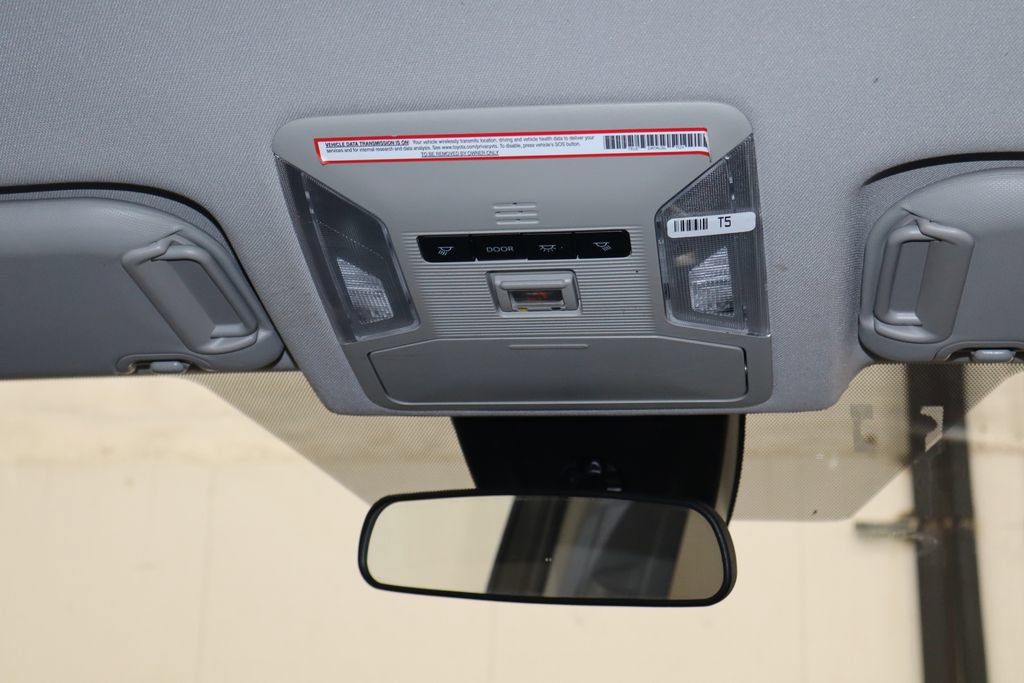 Used 2023 Toyota RAV4 XLE AWD/4WD image 27