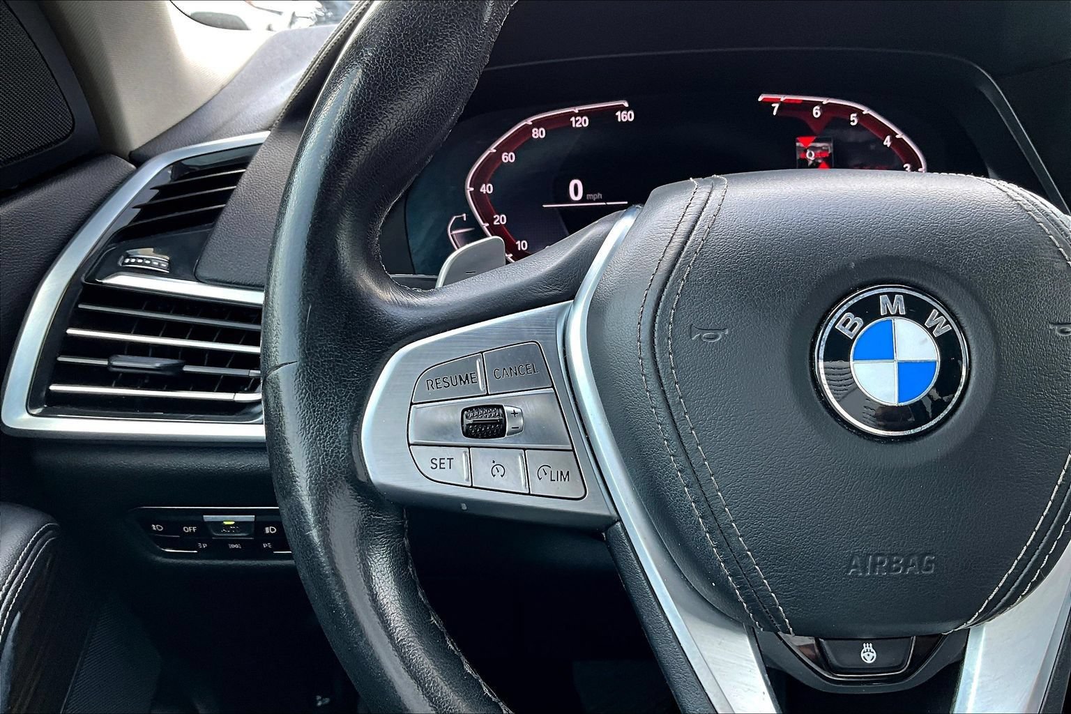Used 2020 BMW X7 xDrive40i w/ Cold Weather Package AWD/4WD image 13