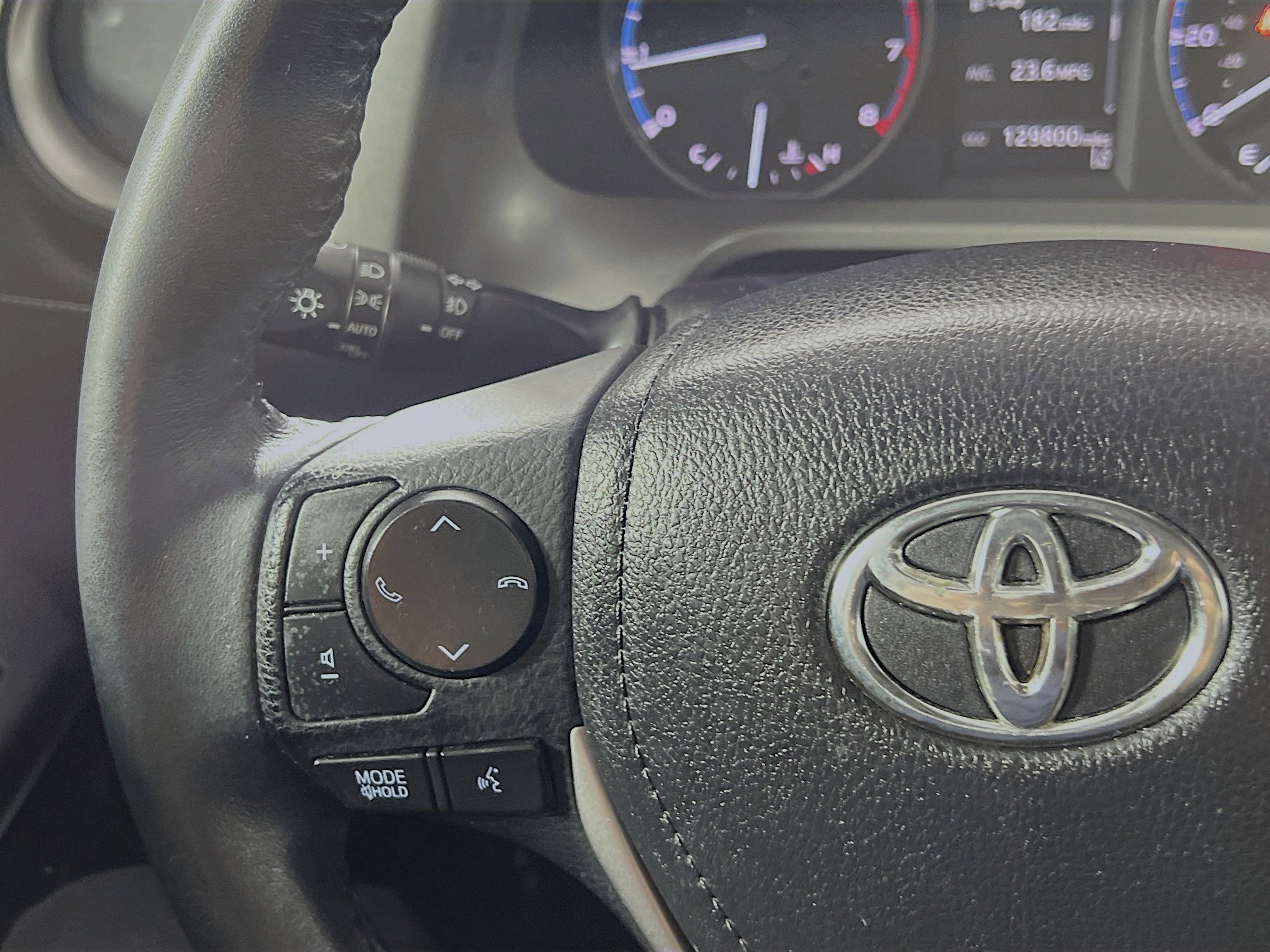 Used 2017 Toyota RAV4 XLE image 19