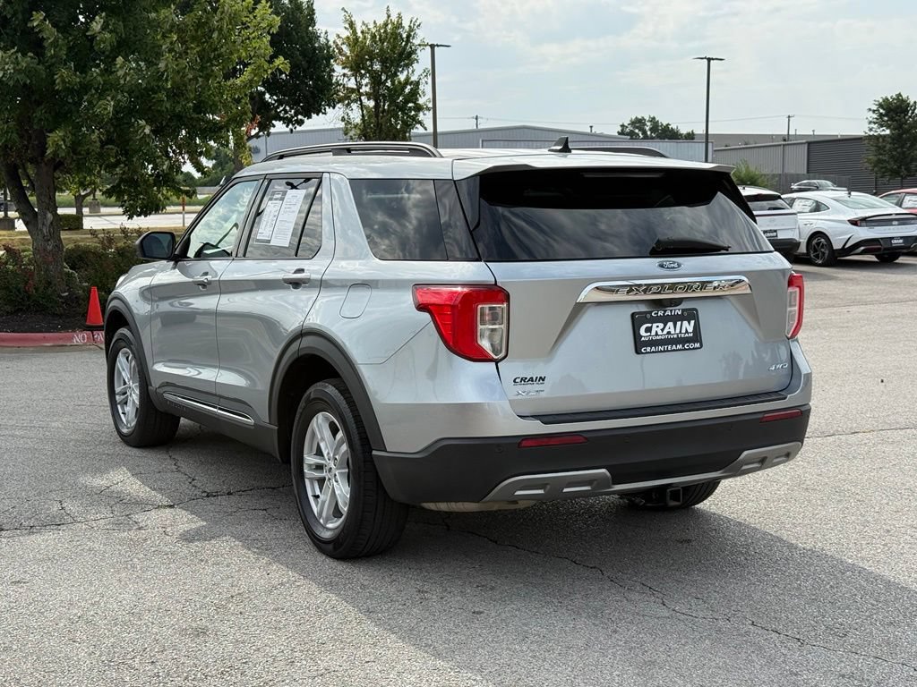 Used 2024 Ford Explorer XLT w/ Equipment Group 202A AWD/4WD image 5