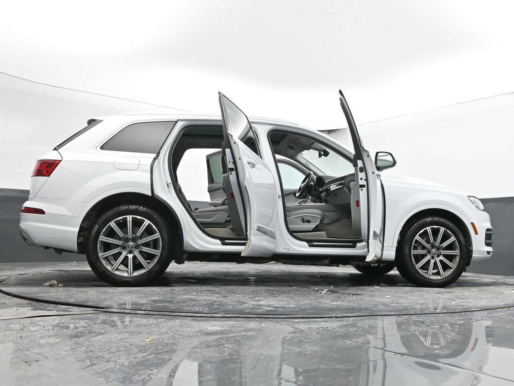 Used 2019 Audi Q7 3.0T Premium Plus w/ Premium Plus Package image 74