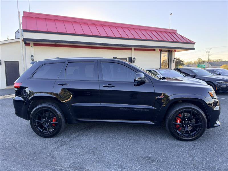 Used 2020 Jeep Grand Cherokee SRT AWD/4WD image 4