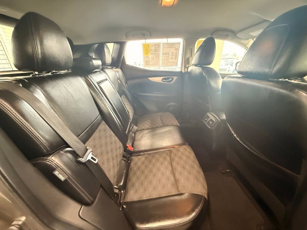 Used 2020 Nissan Rogue Sport SV w/ Technology Package image 17