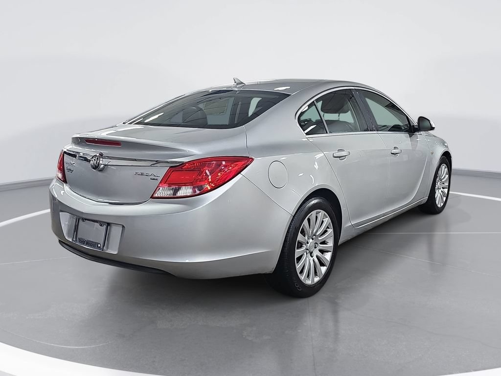 Used 2011 Buick Regal CXL FWD image 3