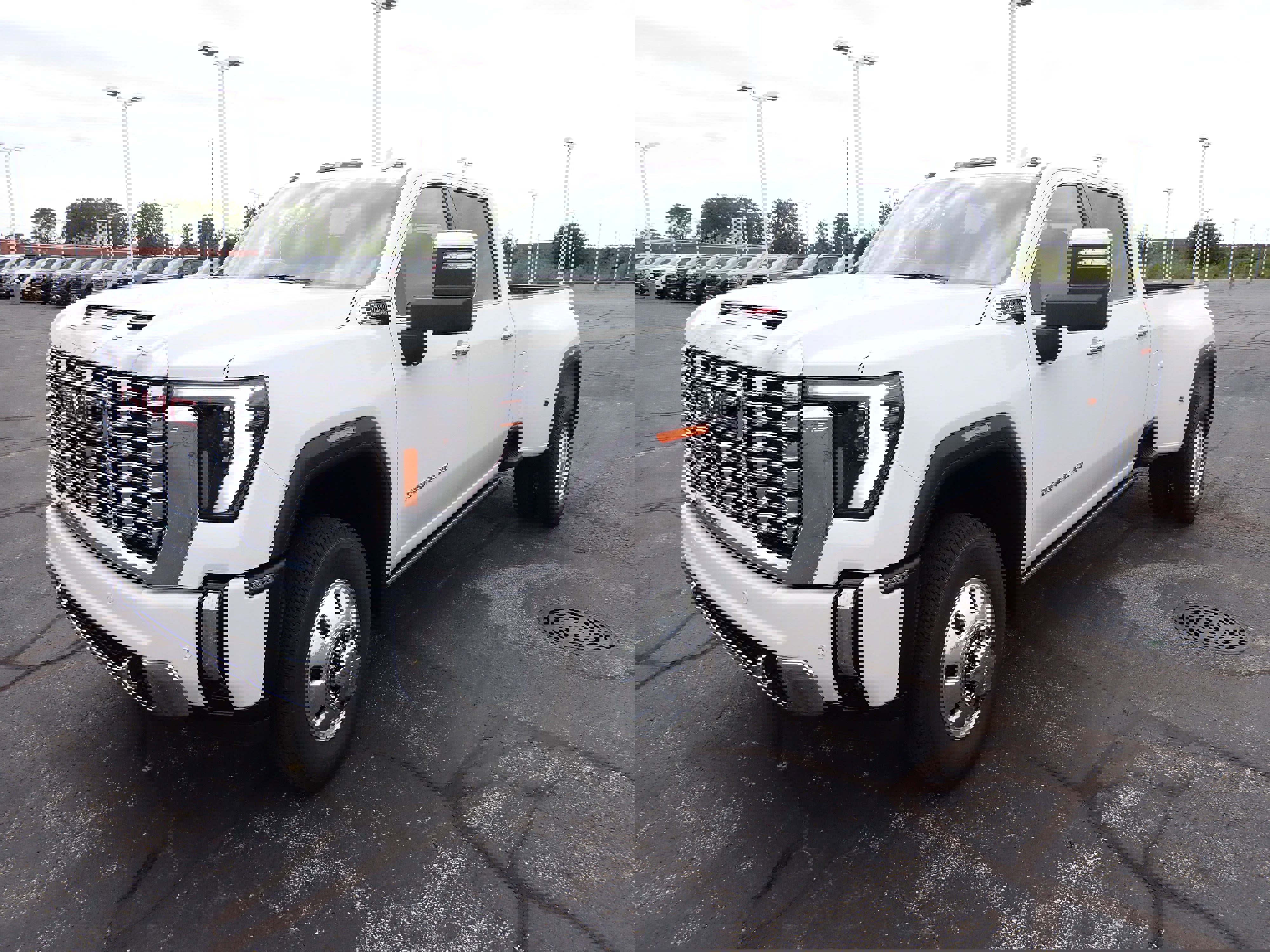 New 2026 GMC Sierra 3500 Denali w/ Denali Reserve Package image 3