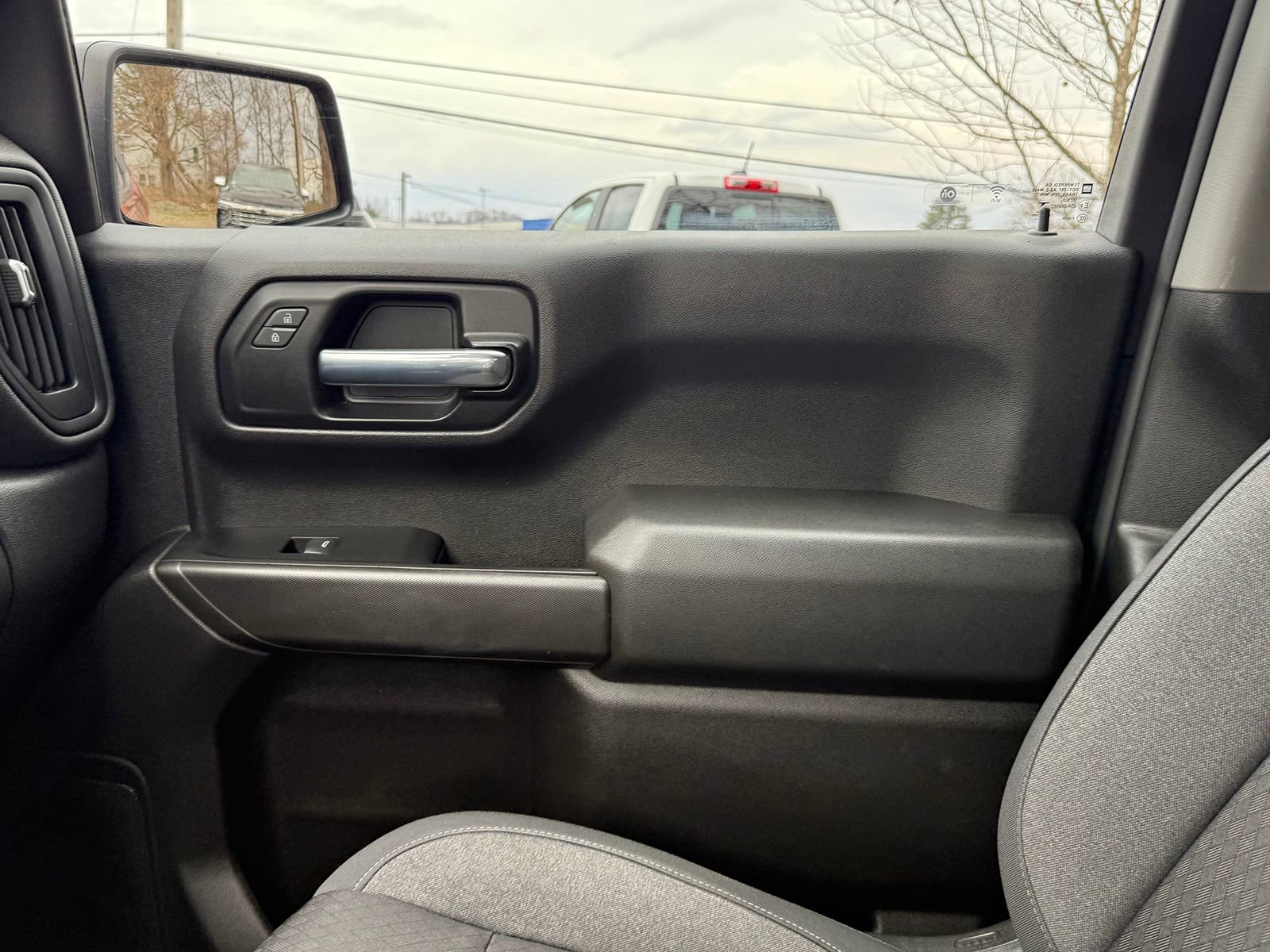 Used 2022 Chevrolet Silverado 1500 Custom image 35