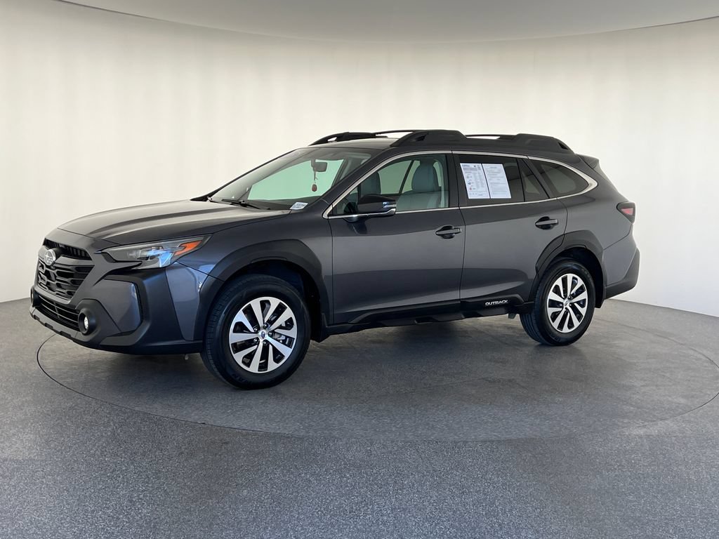 Used 2025 Subaru Outback Premium AWD/4WD image 9