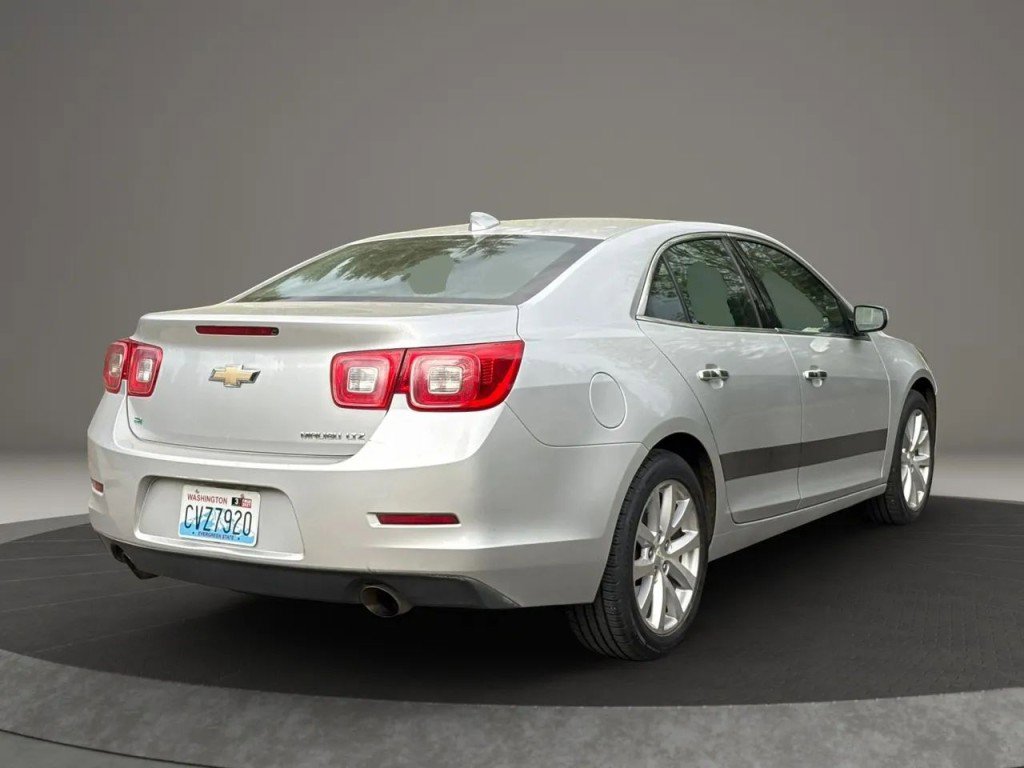 Used 2016 Chevrolet Malibu LTZ FWD image 8