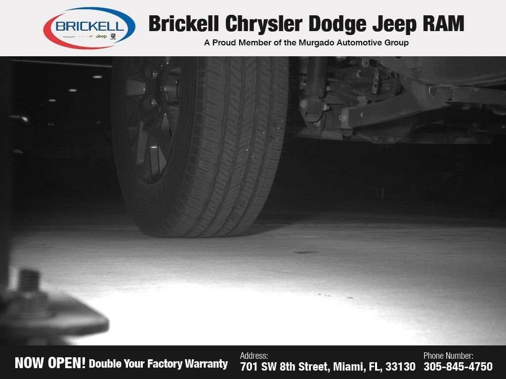 Used 2024 Jeep Wrangler Unlimited Sahara AWD/4WD image 32