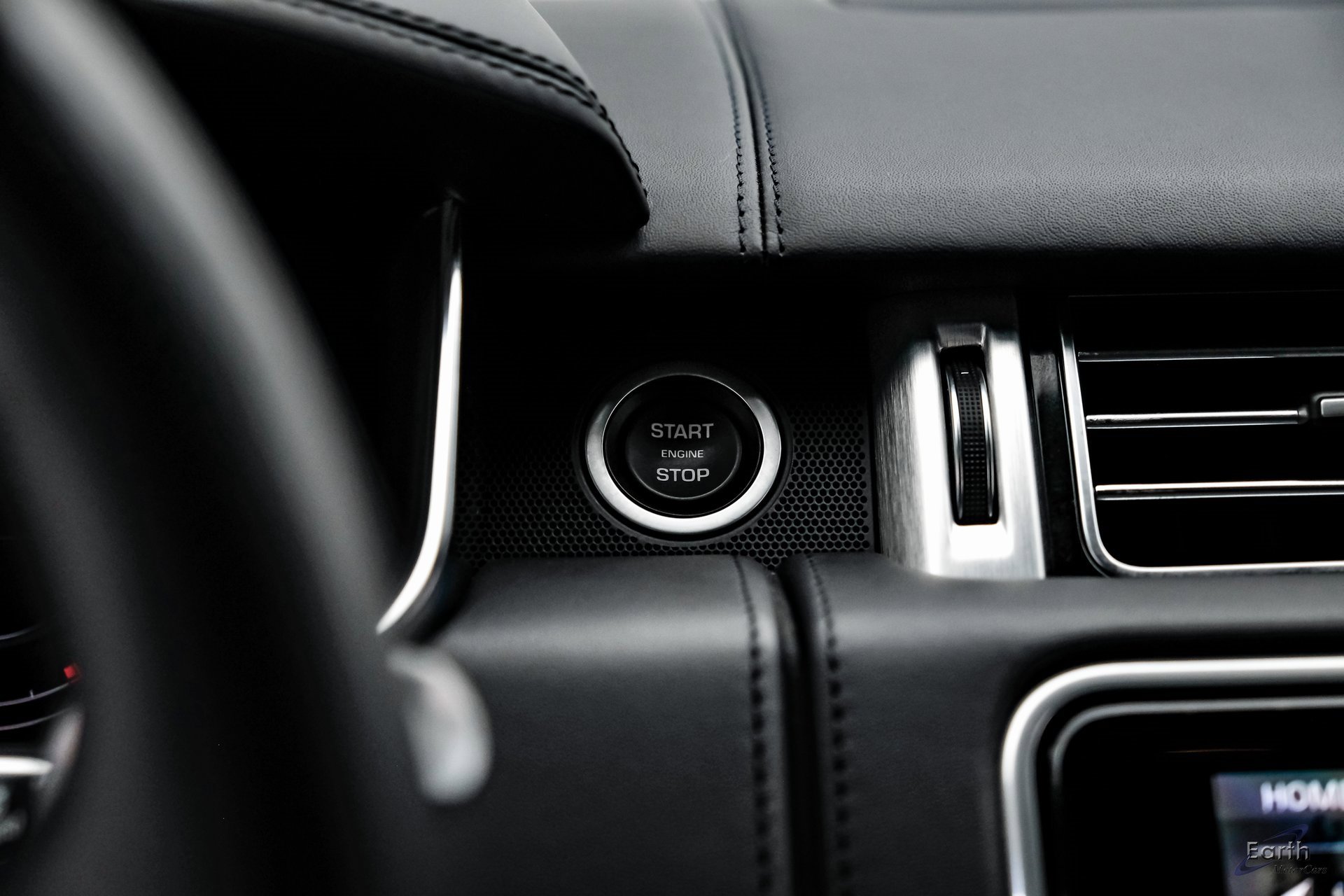 Used 2020 Land Rover Range Rover Autobiography image 65