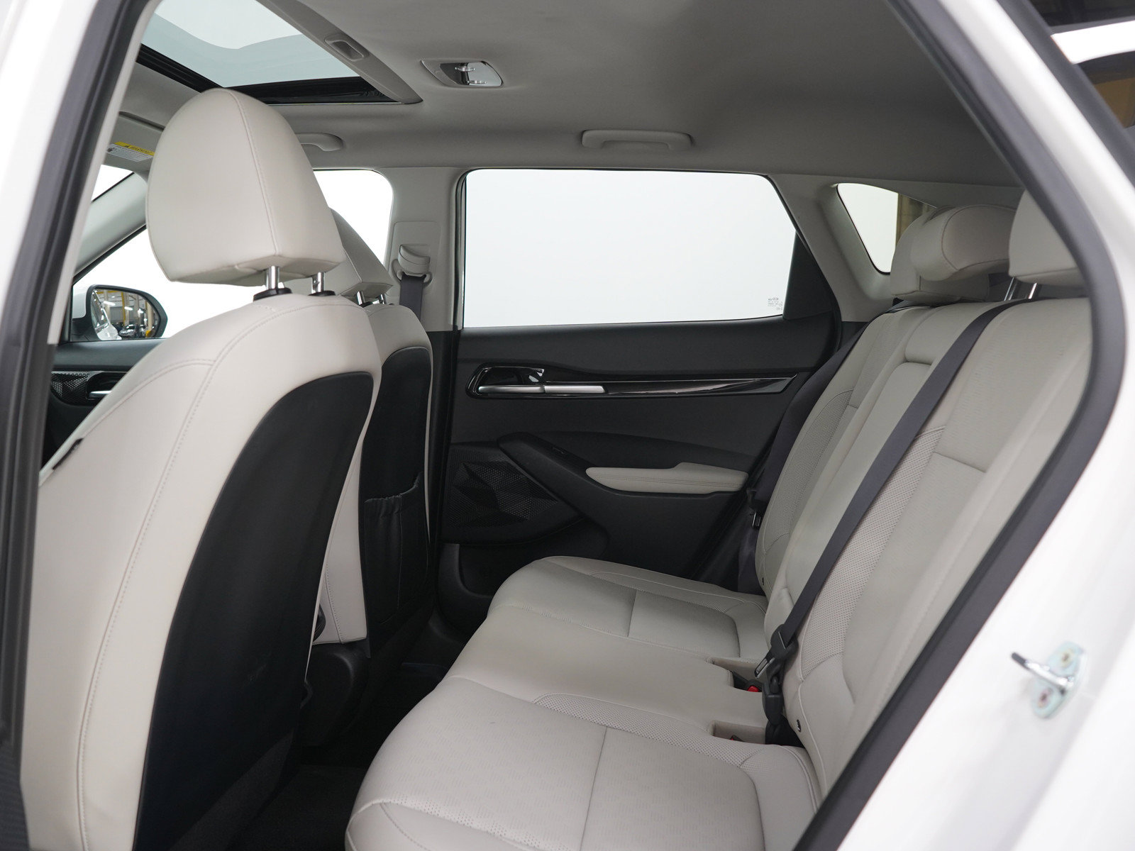 Used 2021 Kia Seltos EX AWD/4WD image 14
